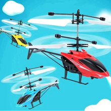 Carregar imagem no visualizador da galeria, Helicóptero Voador - Brinquedo para Criança