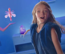 Carregar e reproduzir vídeo no visualizador da Galeria, Frozen Fly - Fada Voadora

