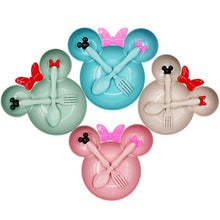 Carregar imagem no visualizador da galeria, Prato Minnie com Talheres
