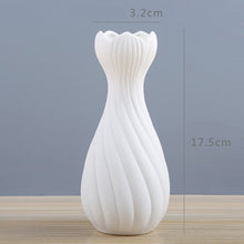 Carregar imagem no visualizador da galeria, Vaso de Cerâmica - Vários Modelos
