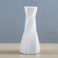 Carregar imagem no visualizador da galeria, Vaso de Cerâmica - Vários Modelos
