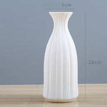 Carregar imagem no visualizador da galeria, Vaso de Cerâmica - Vários Modelos
