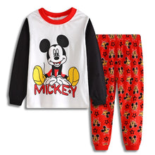 Carregar imagem no visualizador da galeria, Pijama Mickey Outono/Inverno
